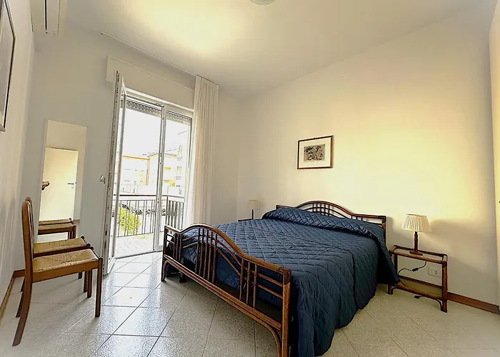 Ovest - Апартаменти *